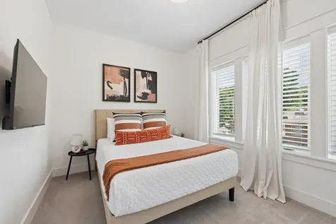 332 Douglas Avenue Nashville TN 37207