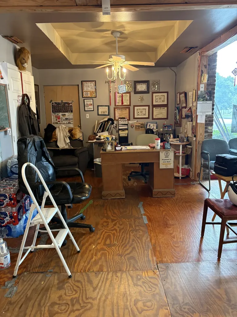 301 N Locust Avenue Lawrenceburg TN 38464
