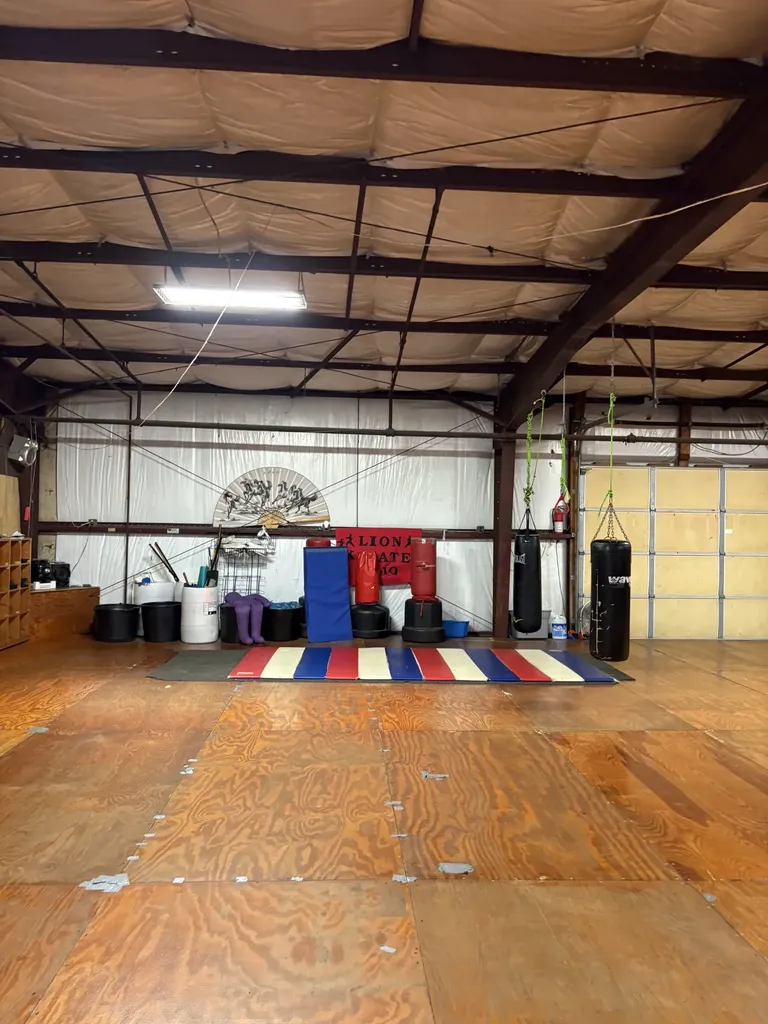 301 N Locust Avenue Lawrenceburg TN 38464