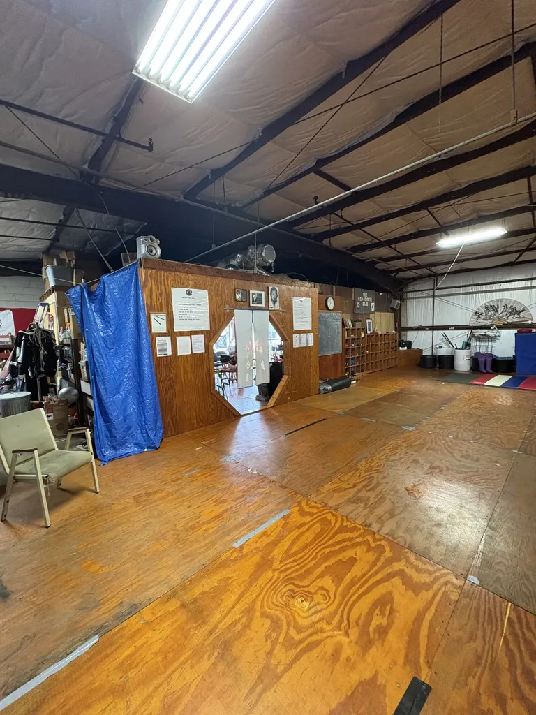 301 N Locust Avenue Lawrenceburg TN 38464