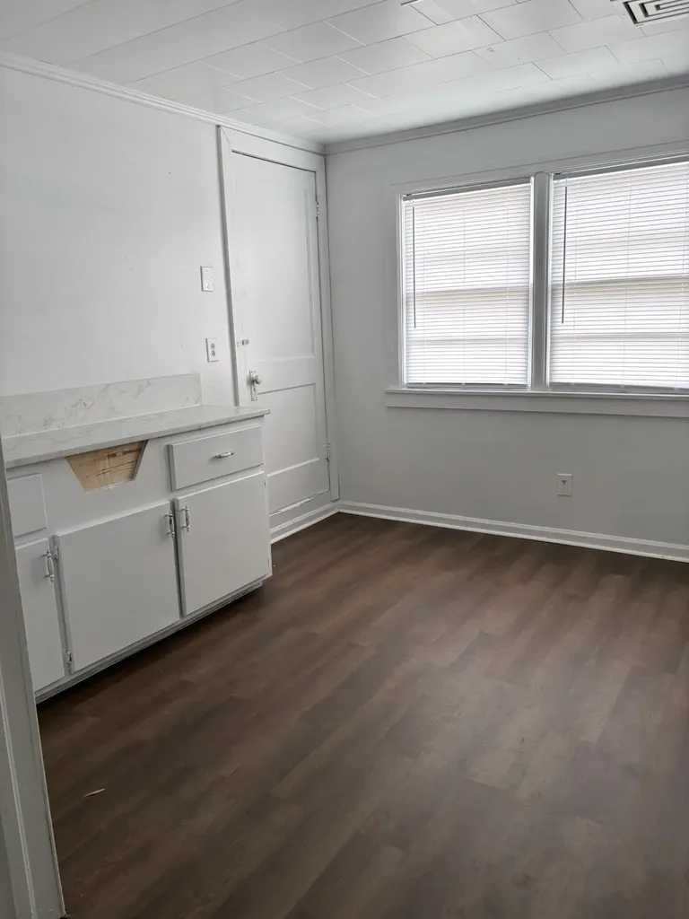 301 N Locust Avenue Lawrenceburg TN 38464