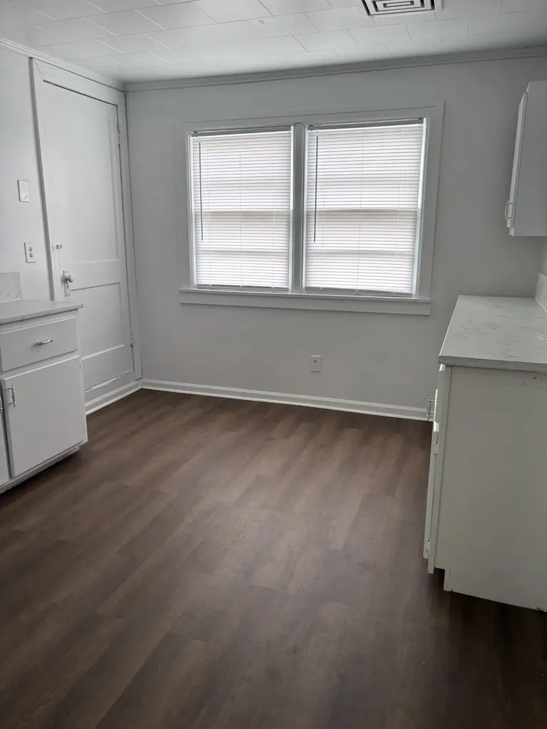 301 N Locust Avenue Lawrenceburg TN 38464