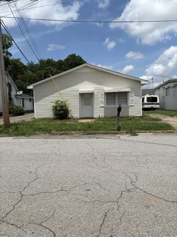 301 N Locust Avenue Lawrenceburg TN 38464