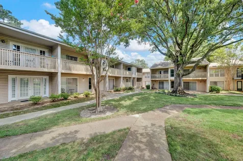 6724 Quail Hollow Court Memphis TN 38120