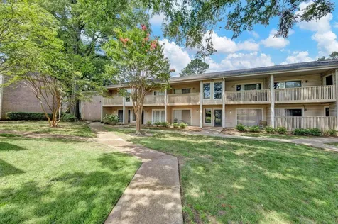 6724 Quail Hollow Court Memphis TN 38120