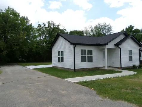 118 Peabody Avenue Jackson TN 38301