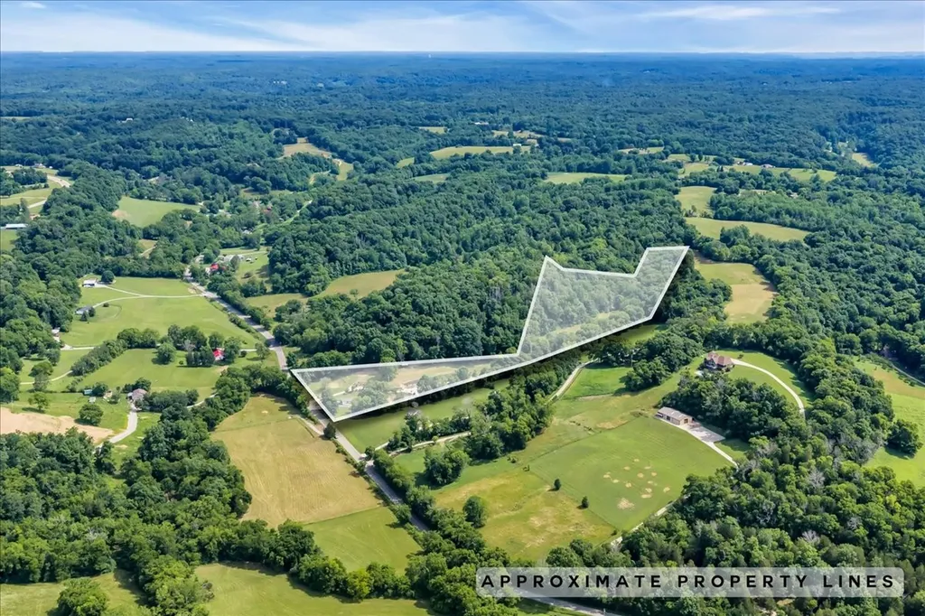 2896 Fly Road Santa Fe TN 38482