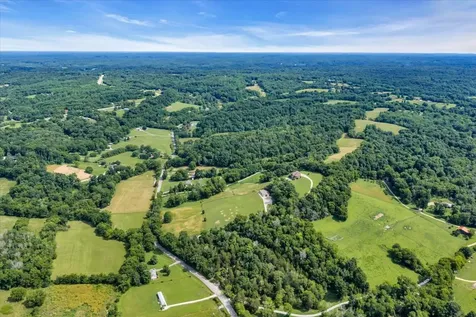 2896 Fly Road Santa Fe TN 38482