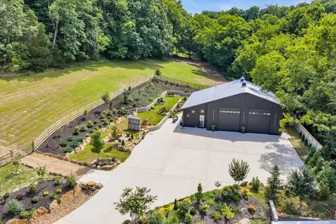 2896 Fly Road Santa Fe TN 38482