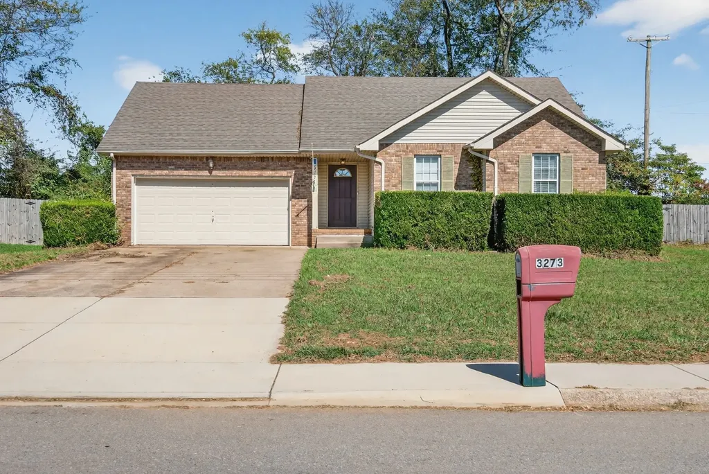 3273 N Senseney Circle Clarksville TN 37042