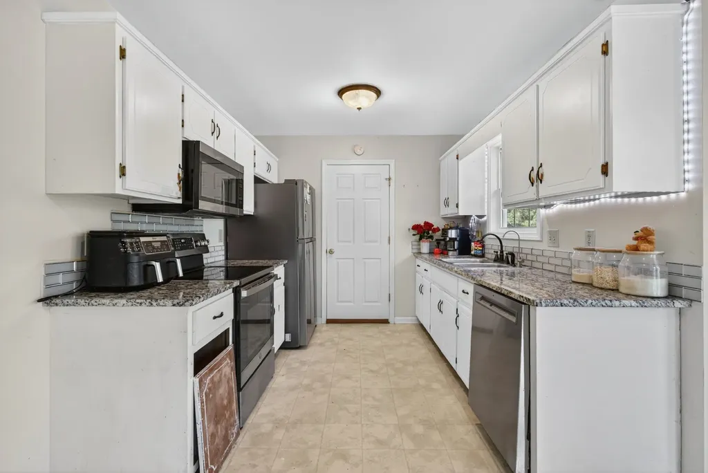 3273 N Senseney Circle Clarksville TN 37042
