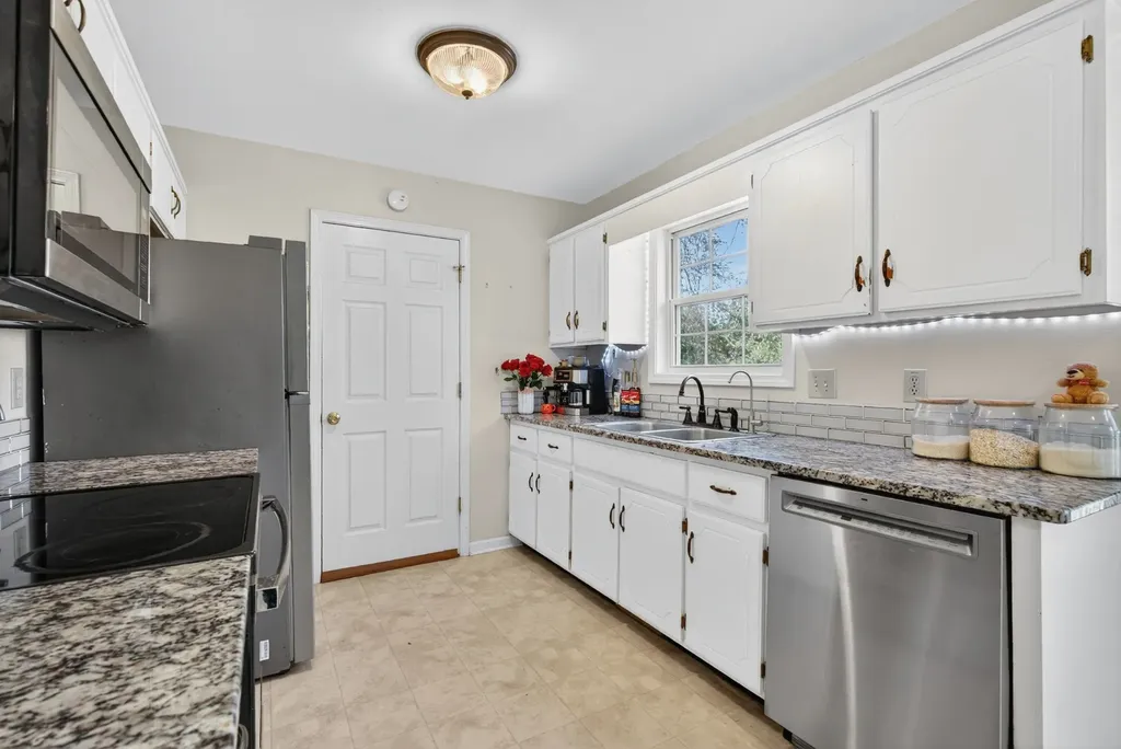 3273 N Senseney Circle Clarksville TN 37042