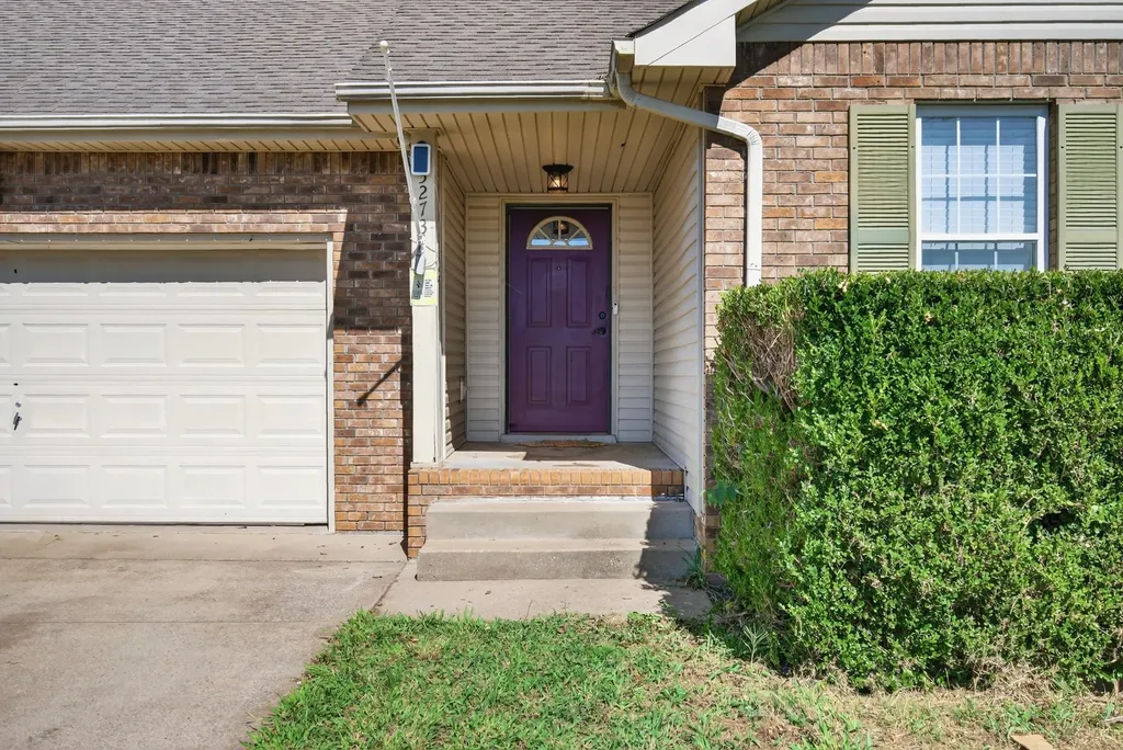 3273 N Senseney Circle Clarksville TN 37042