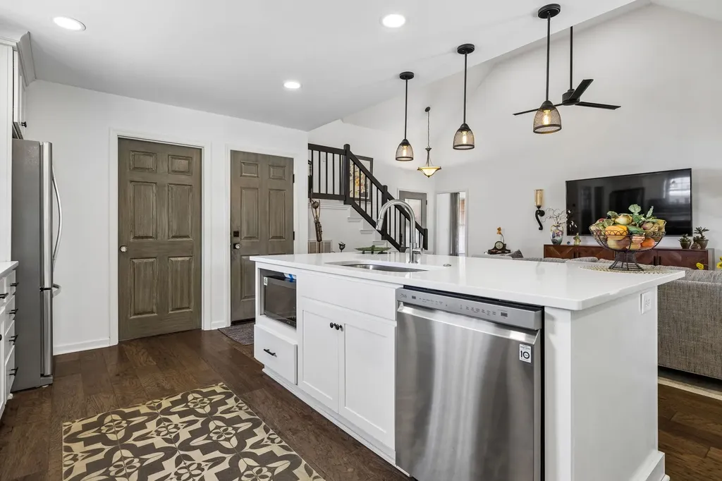 124 W Braxton Lane Hendersonville TN 37075