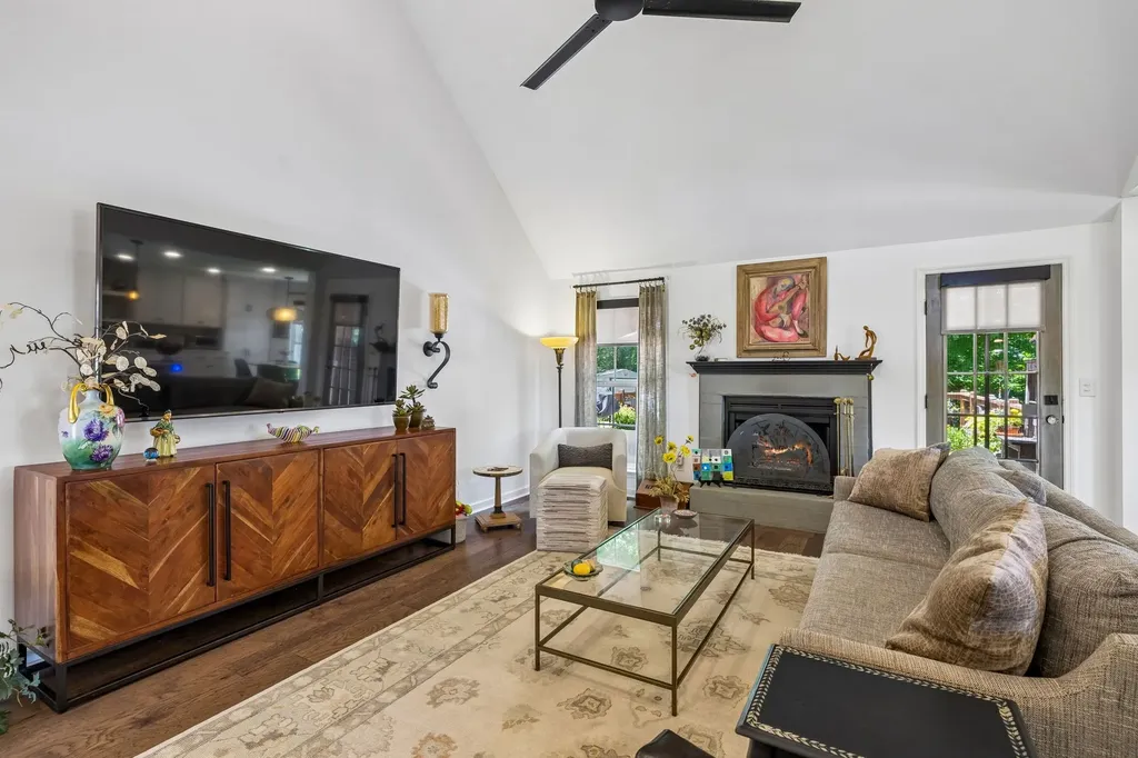 124 W Braxton Lane Hendersonville TN 37075