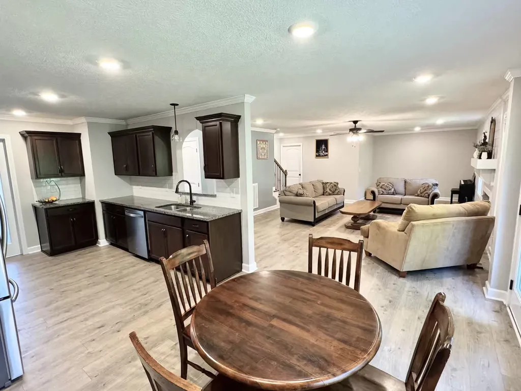 1057 Brightwood Court Clarksville TN 37043