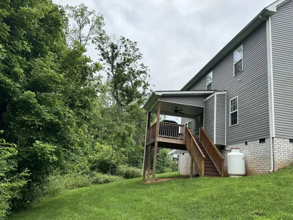 1057 Brightwood Court Clarksville TN 37043