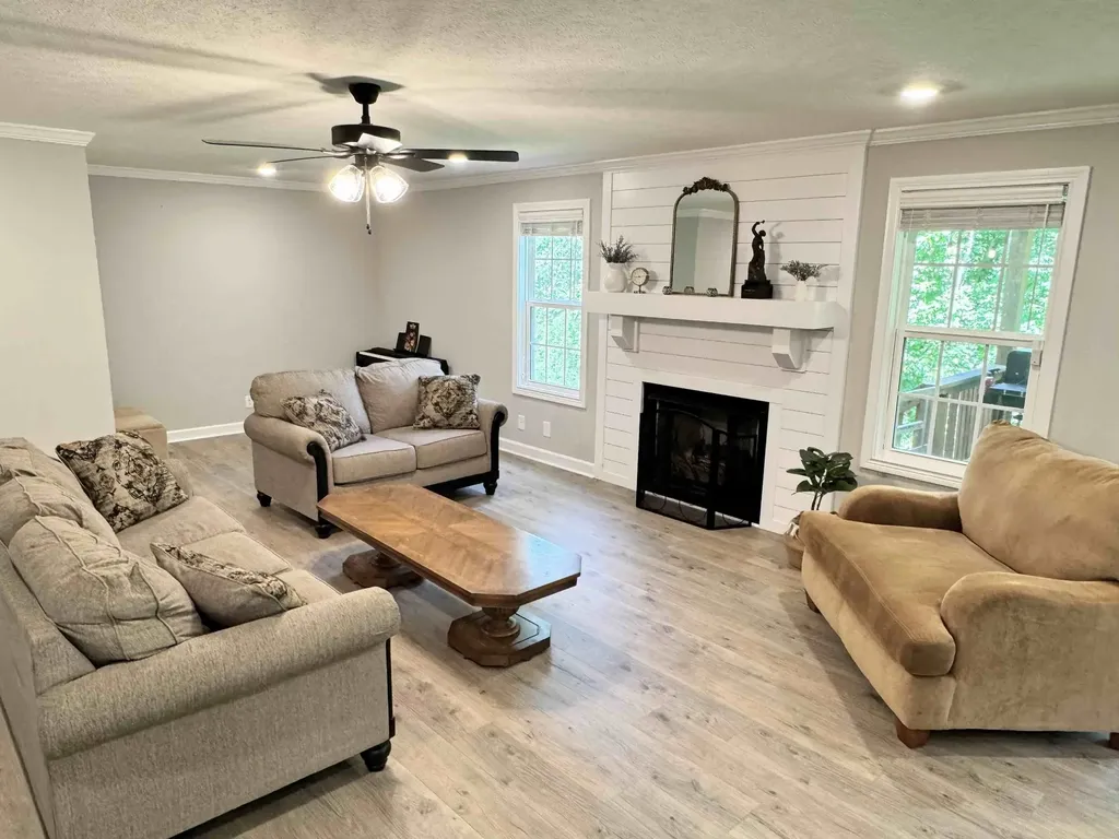 1057 Brightwood Court Clarksville TN 37043