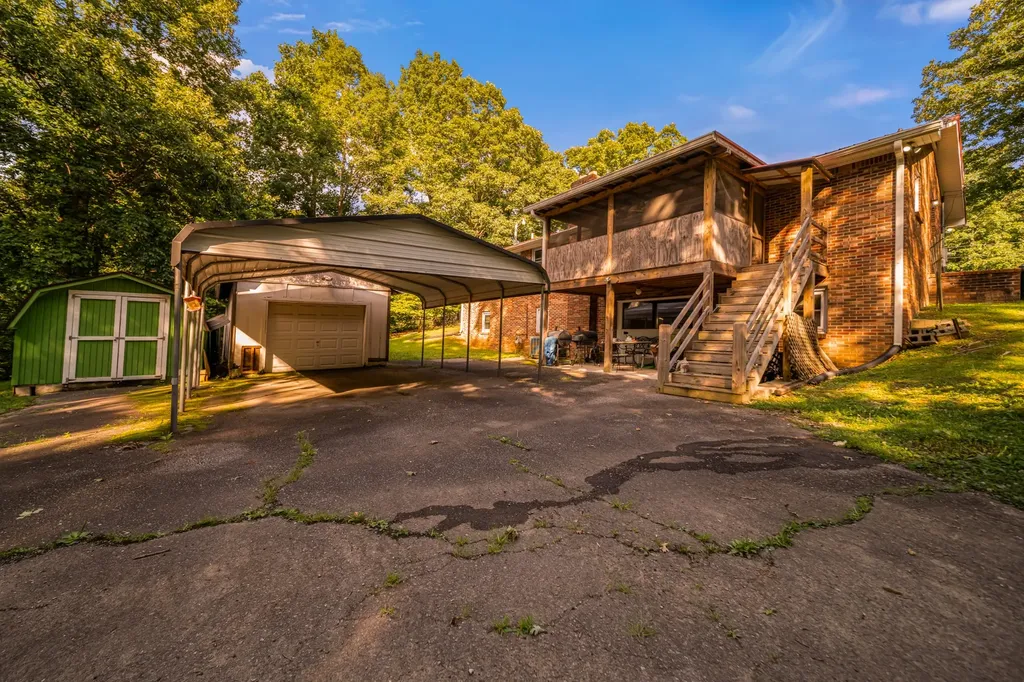 211 Rouse Road Dickson TN 37055