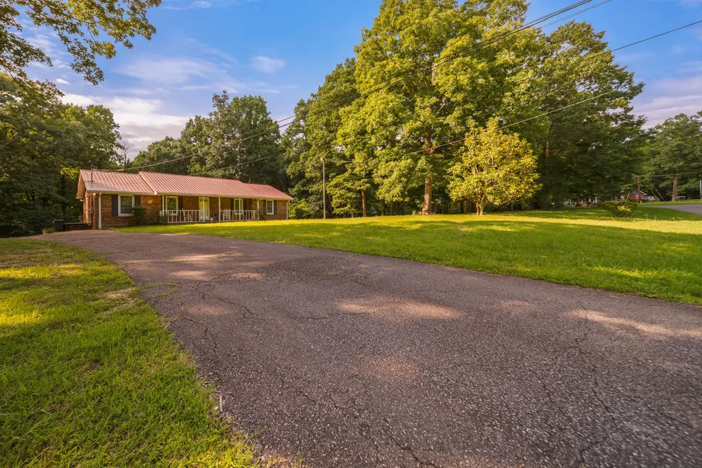 211 Rouse Road Dickson TN 37055
