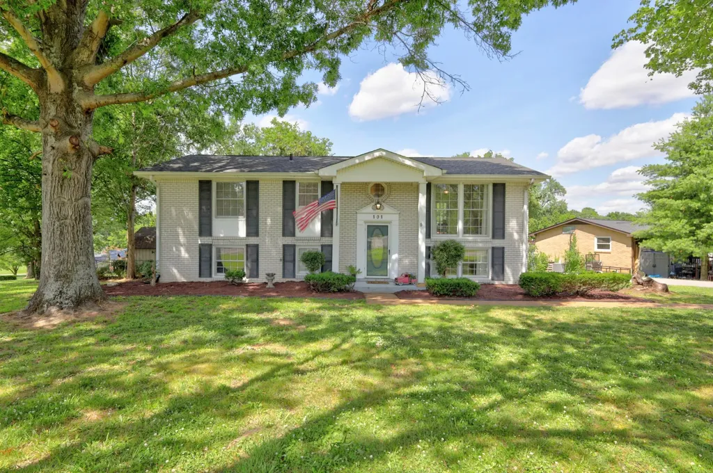 101 Hillside Drive Old Hickory TN 37138
