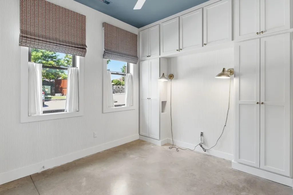 1231 4th Ave, S Nashville TN 37210