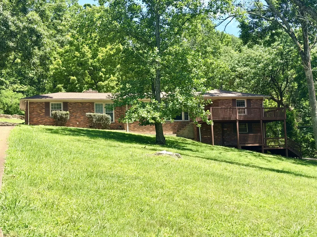 600 Vanoke Drive Madison TN 37115