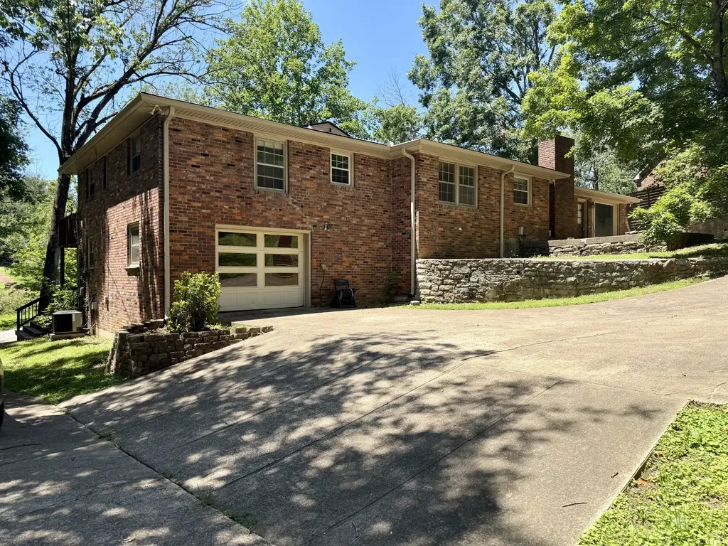 600 Vanoke Drive Madison TN 37115