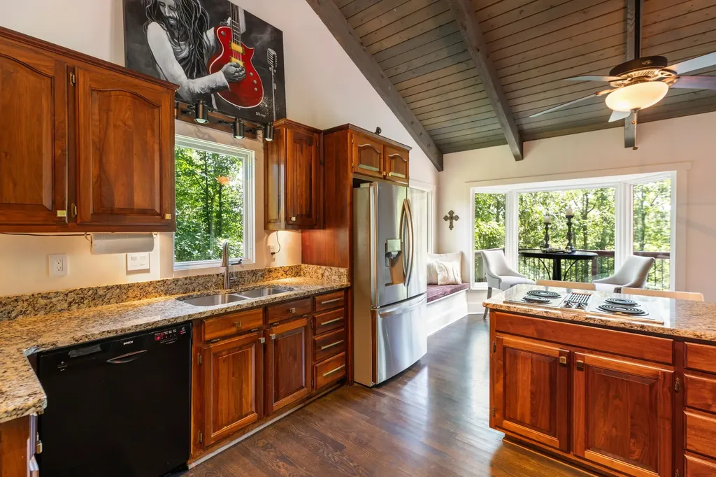 1403 Robert E Lee Lane Brentwood TN 37027