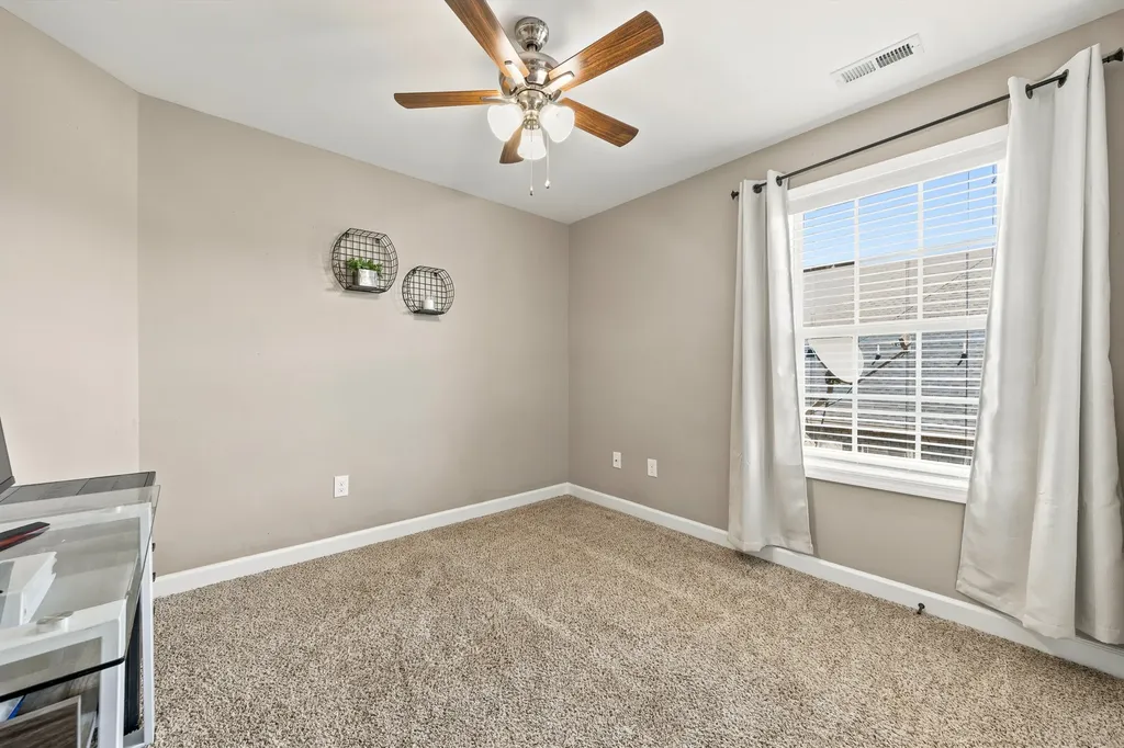 5219 Ladybug Lane Murfreesboro TN 37129