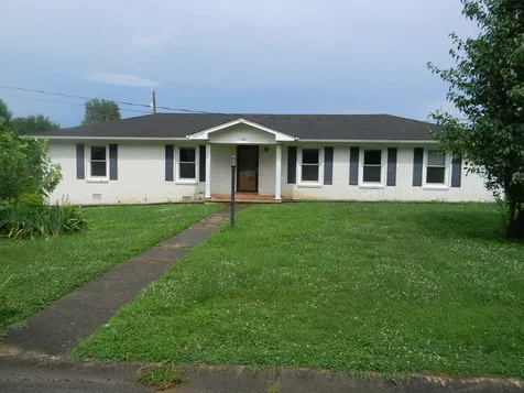 404 Shadow Dr, N Shelbyville TN 37160