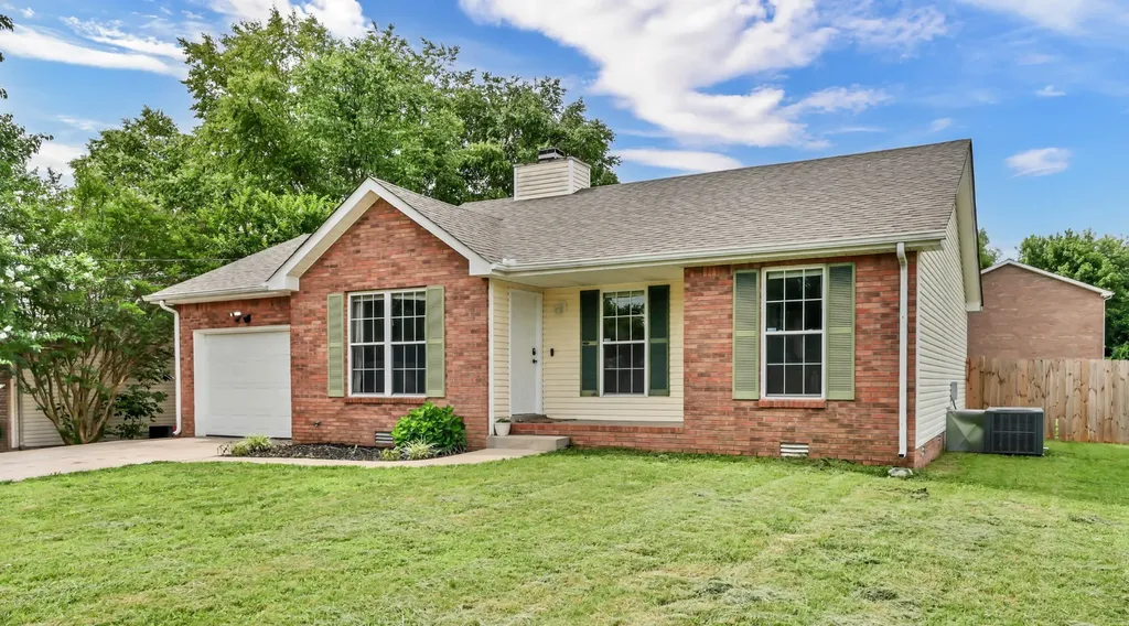 596 Cory Drive Clarksville TN 37040