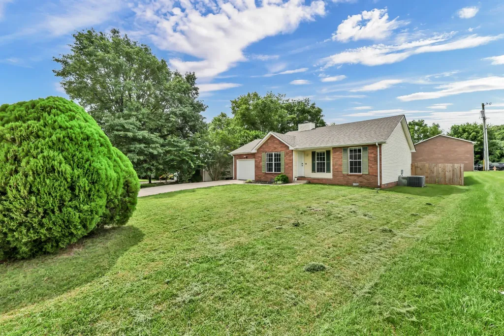 596 Cory Drive Clarksville TN 37040