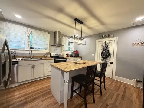 16 Woodvale Avenue Chattanooga TN 37411