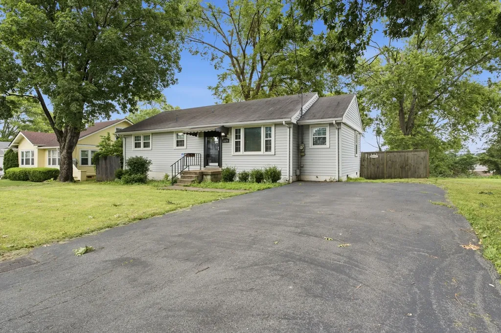 119 Myers Street Goodlettsville TN 37072