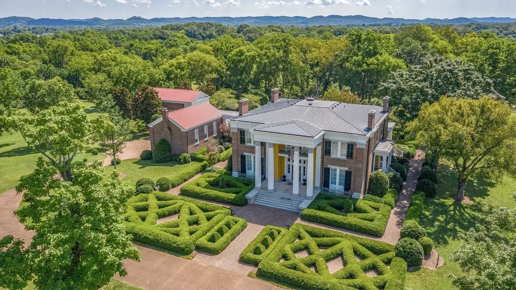 1711 Old Hillsboro Road Franklin TN 37069