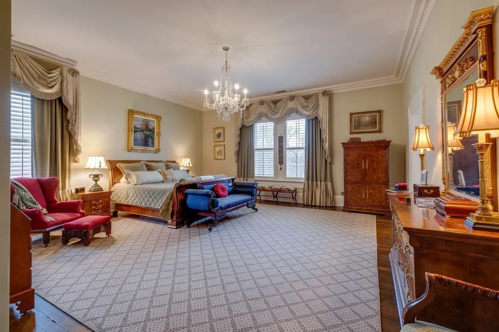 1711 Old Hillsboro Road Franklin TN 37069