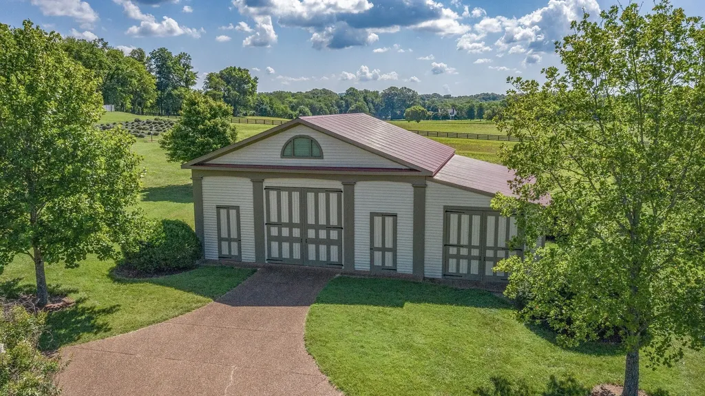 1711 Old Hillsboro Road Franklin TN 37069