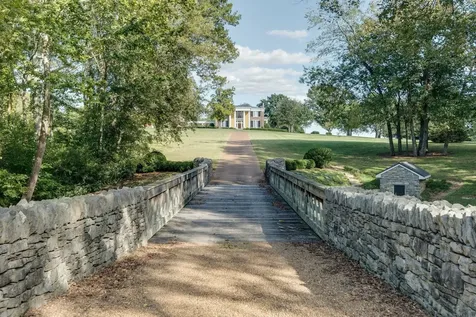 1711 Old Hillsboro Road Franklin TN 37069