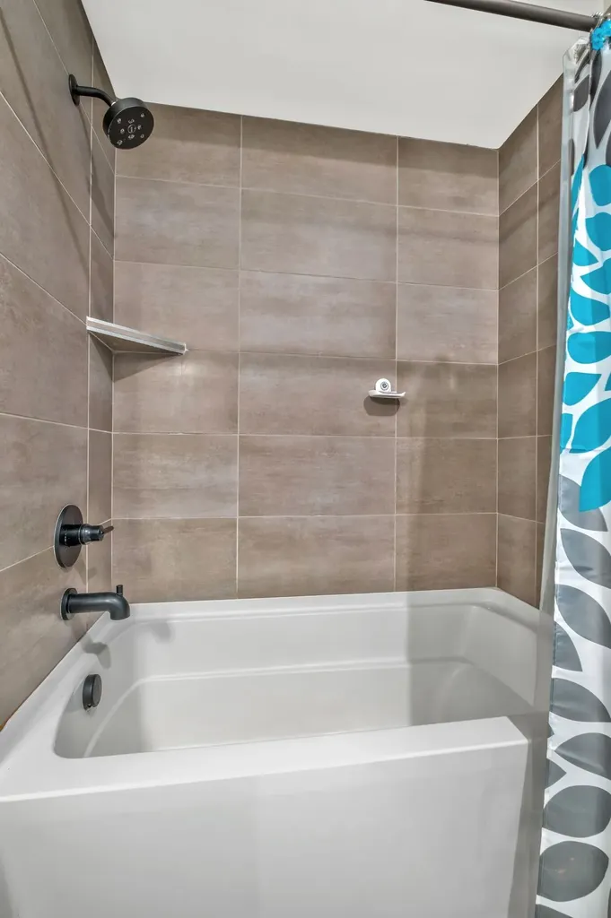 1077 E Trinity Lane Nashville TN 37216