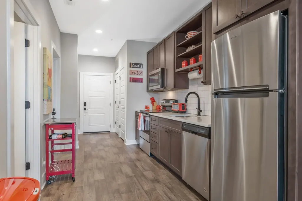 1077 E Trinity Lane Nashville TN 37216