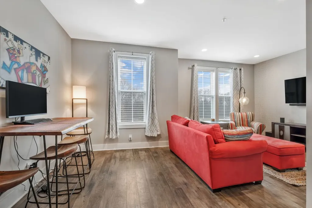 1077 E Trinity Lane Nashville TN 37216
