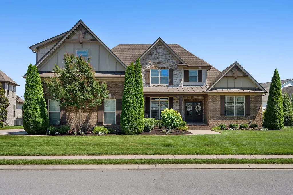 1120 Julian Way Murfreesboro TN 37128
