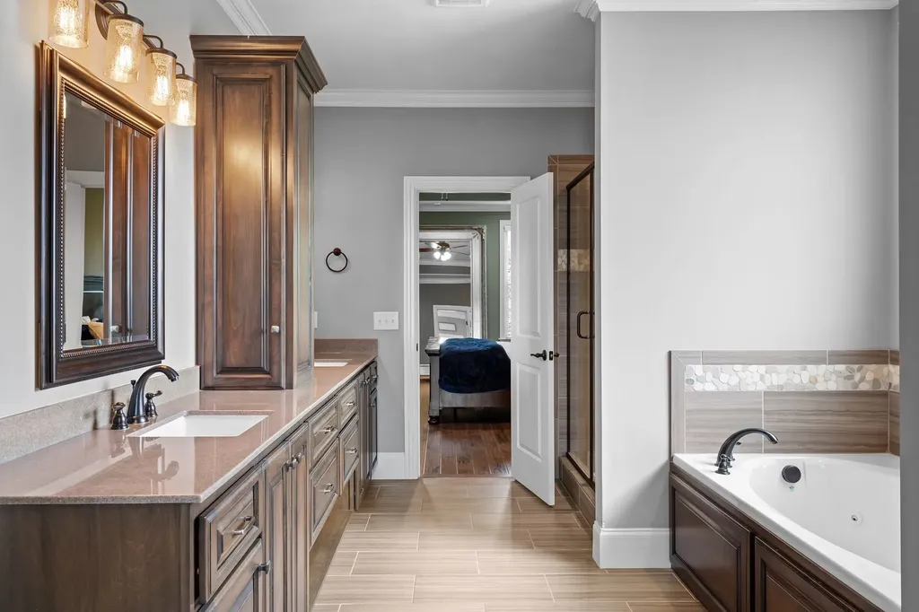 1120 Julian Way Murfreesboro TN 37128