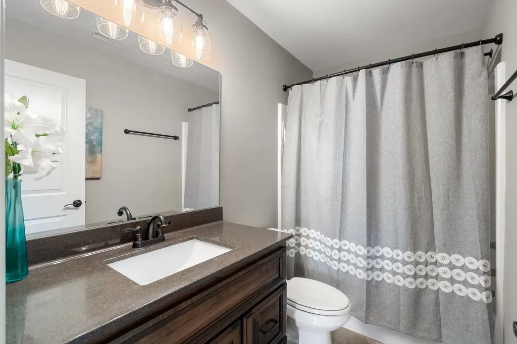 1120 Julian Way Murfreesboro TN 37128