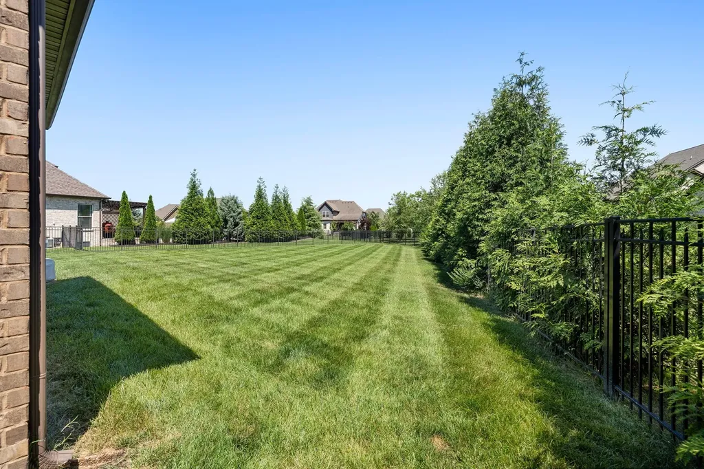 1120 Julian Way Murfreesboro TN 37128