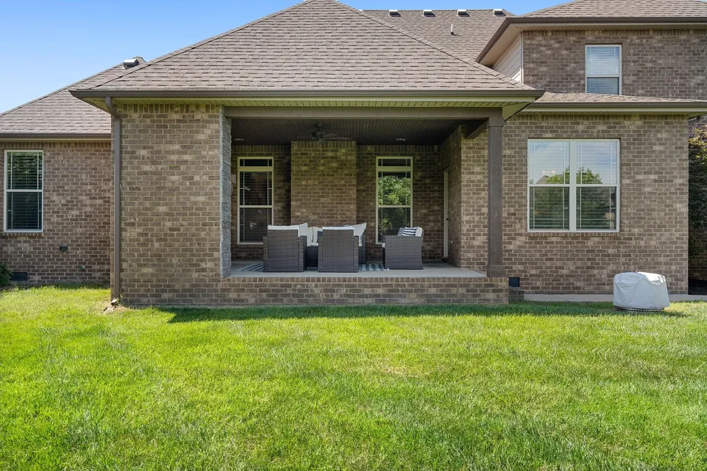 1120 Julian Way Murfreesboro TN 37128