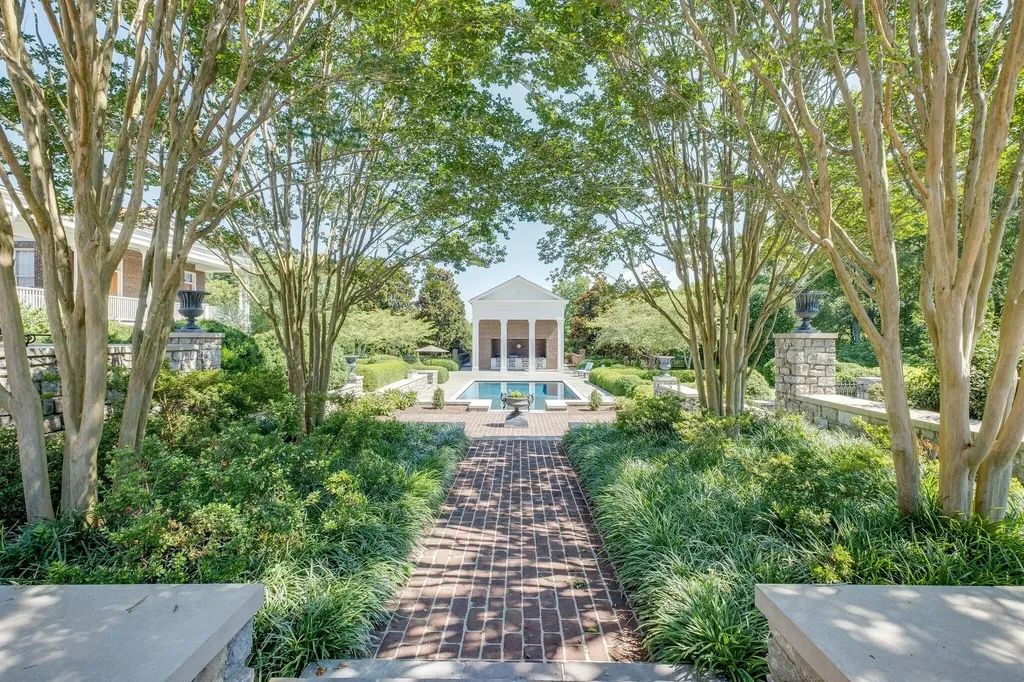 1711 Old Hillsboro Road Franklin TN 37069