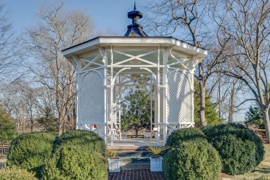 1711 Old Hillsboro Road Franklin TN 37069