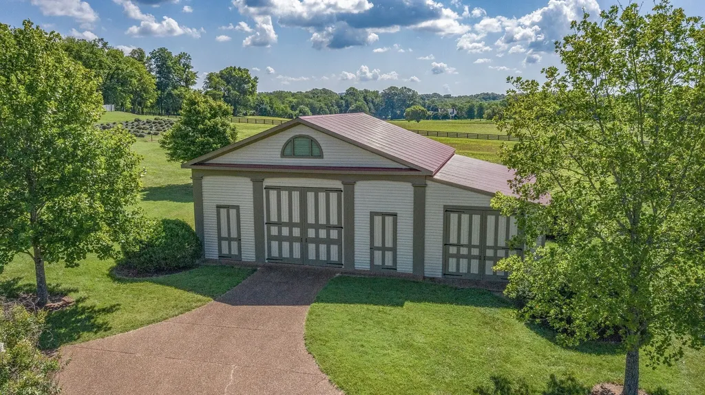 1711 Old Hillsboro Road Franklin TN 37069